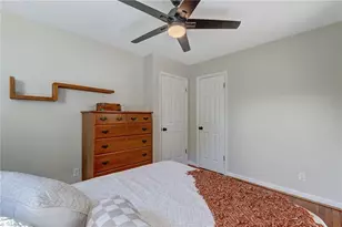 1912 Elkhart Dr, Greensboro, NC 27408 - Photo 15