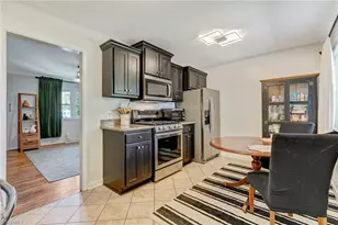 1912 Elkhart Dr, Greensboro, NC 27408 - Photo 7