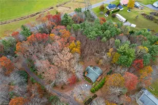 138 Laurelwood Dr, West Jefferson, NC 28694 - Photo 19