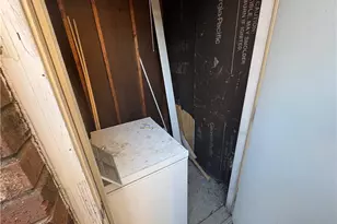 1303 W Meadowview Rd, Greensboro, NC 27403 - Photo 17