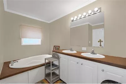 2072 US Highway 158, Reidsville, NC 27320 - Photo 19