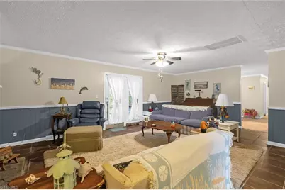 2072 US Highway 158, Reidsville, NC 27320 - Photo 5