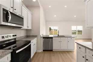 244 Macintosh Dr, King, NC 27021 - Photo 3