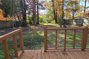 305 Spicewood Dr, Greensboro, NC 27405 - Photo 17