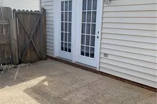 327 Brookside Ct, Kernersville, NC 27284 - Photo 9