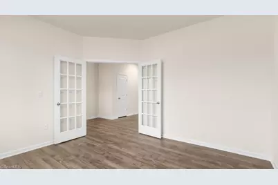 475 Lisa Lane, Winston-Salem, NC 27107 - Photo 5