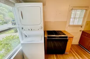 2718 Robin Hood Dr, Greensboro, NC 27408 - Photo 5