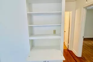 2718 Robin Hood Dr, Greensboro, NC 27408 - Photo 9