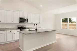 3428 Robindale Dr, Winston-Salem, NC 27107 - Photo 5