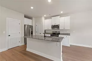 421 Robindale Ct, Winston-Salem, NC 27107 - Photo 13