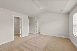 421 Robindale Ct, Winston-Salem, NC 27107 - Photo 15