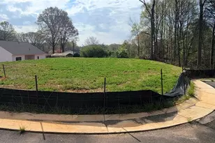 421 Robindale Ct, Winston-Salem, NC 27107 - Photo 3