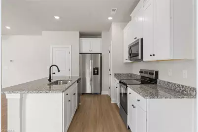 421 Robindale Court, Winston-Salem, NC 27107 - Photo 13