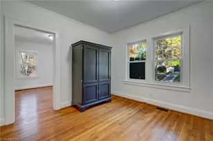 1900 Fernwood Dr, Greensboro, NC 27408 - Photo 23