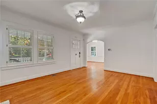 1900 Fernwood Dr, Greensboro, NC 27408 - Photo 11