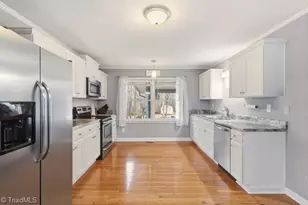 152 Wall Ave, Thomasville, NC 27360 - Photo 9