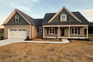1622 Country Club Rd, Yadkinville, NC 27055 - Photo 1