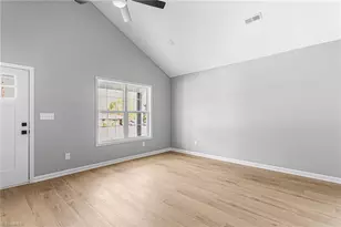 1105 Sunset Dr, Thomasville, NC 27360 - Photo 9