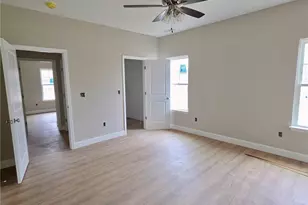 1376 Piedmont Dr, Lexington, NC 27295 - Photo 5