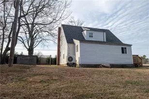 3408 Dillon Rd, Jamestown, NC 27282 - Photo 3