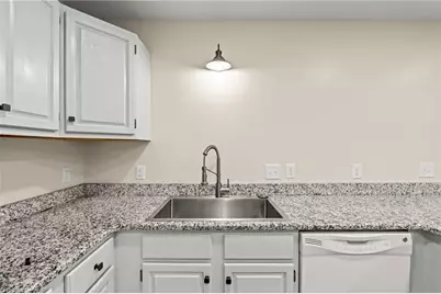 4080 Huntingreen Lane #D, Winston-Salem, NC 27106 - Photo 11