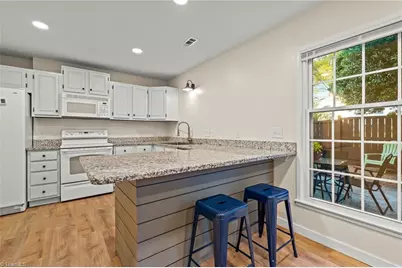 4080 Huntingreen Lane #D, Winston-Salem, NC 27106 - Photo 13