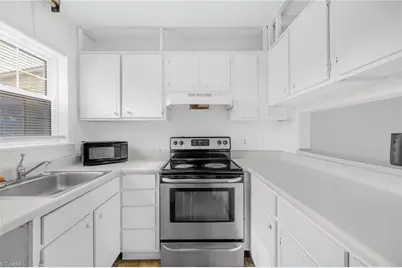 2235 Shadow Valley Road #E, High Point, NC 27265 - Photo 11