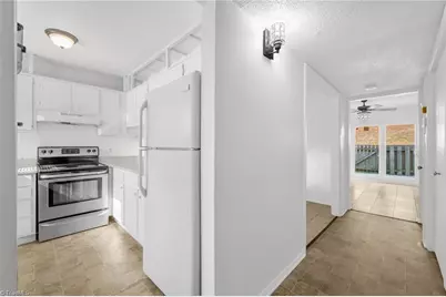 2235 Shadow Valley Road #E, High Point, NC 27265 - Photo 3