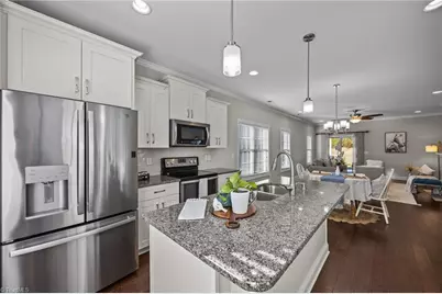 2084 Lake Point Drive, Graham, NC 27253 - Photo 7