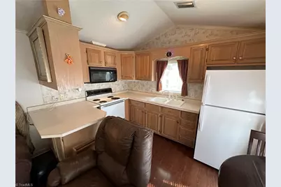 124 Humming Bird Circle, New London, NC 28127 - Photo 7