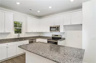 711 Fairview St, High Point, NC 27260 - Photo 9