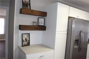 139 Crestwood Cir, Lexington, NC 27295 - Photo 17