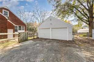 1924 Old Hollow Rd, Walkertown, NC 27051 - Photo 23