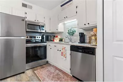 402 S Renfro Street #4, Mount Airy, NC 27030 - Photo 7