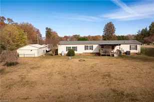 1025 Mitchell Rd, Pilot Mountain, NC 27041 - Photo 41