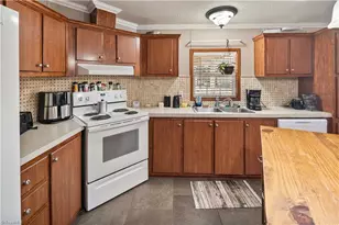 1025 Mitchell Rd, Pilot Mountain, NC 27041 - Photo 19