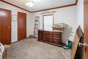 1025 Mitchell Rd, Pilot Mountain, NC 27041 - Photo 29