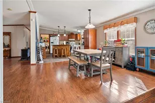 1025 Mitchell Rd, Pilot Mountain, NC 27041 - Photo 11