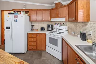 1025 Mitchell Rd, Pilot Mountain, NC 27041 - Photo 17