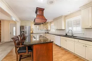 1031 Solomon Dr, Kernersville, NC 27284 - Photo 5