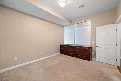 201 N Elm Street #1404, Greensboro, NC 27401 - Photo 35