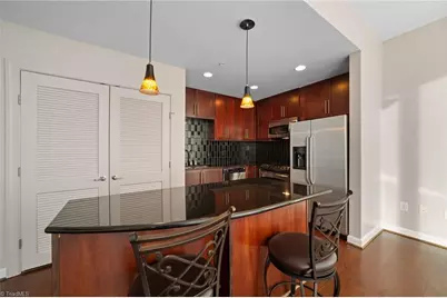 201 N Elm Street #1404, Greensboro, NC 27401 - Photo 19