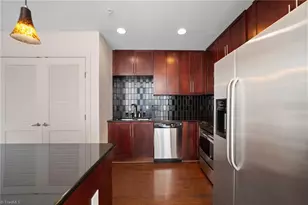 201 N Elm St, Greensboro, NC 27401 - Photo 15