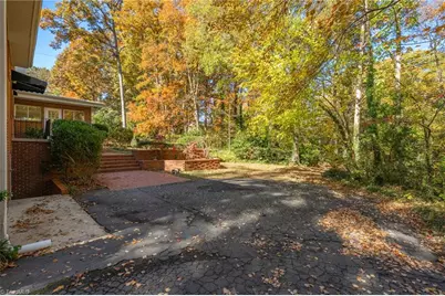 2209 Walker Avenue, Burlington, NC 27215 - Photo 33