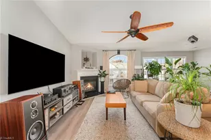 4290 Cedarcroft Ct, Greensboro, NC 27409 - Photo 7