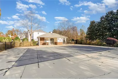 4290 Cedarcroft Court #3 A, Greensboro, NC 27409 - Photo 17