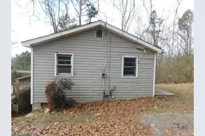 228 Springdale Drive, Troy, NC 27371 - Photo 9