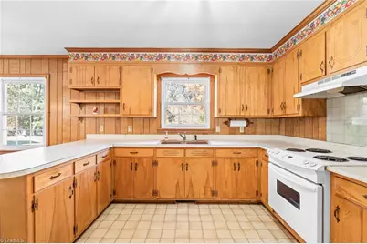 1835 Greentree Road, Burlington, NC 27217 - Photo 11