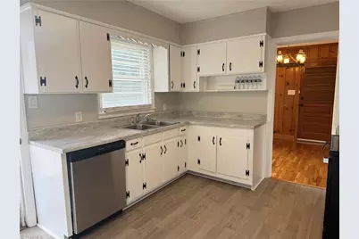 100 Kirk Road, Greensboro, NC 27455 - Photo 7