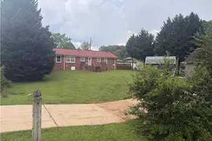 100 Kirk Rd, Greensboro, NC 27455 - Photo 33